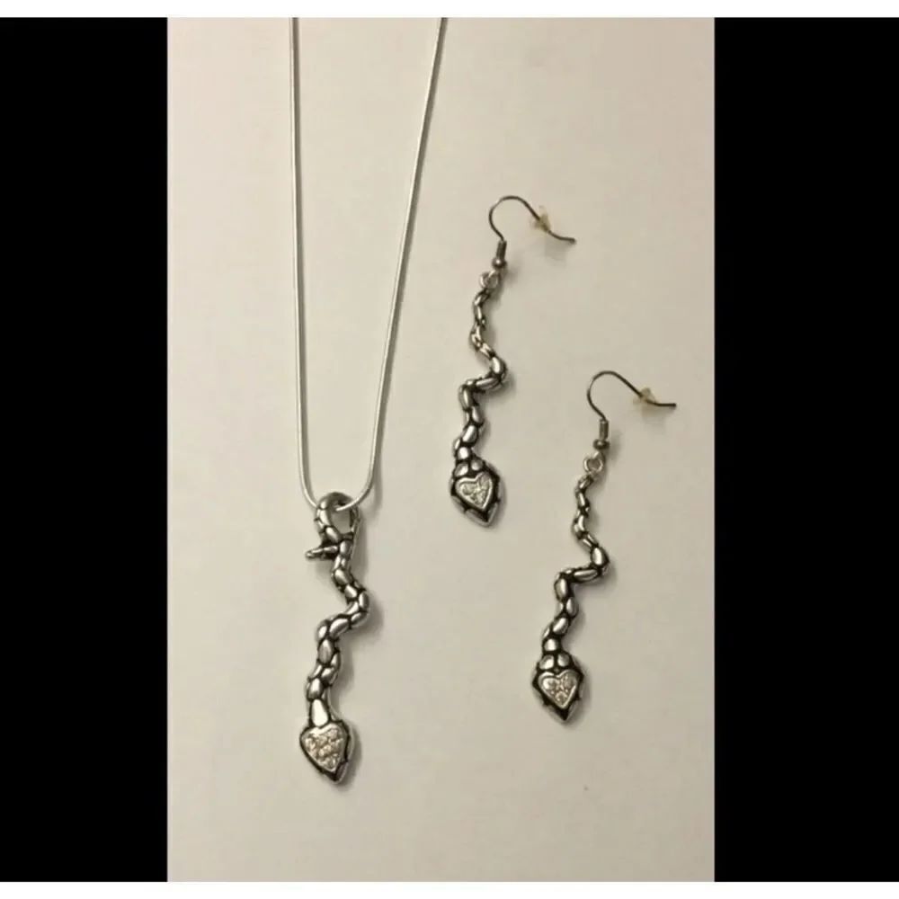 Silver Cobblestone Snake Necklace Set - Picture 3 of 3